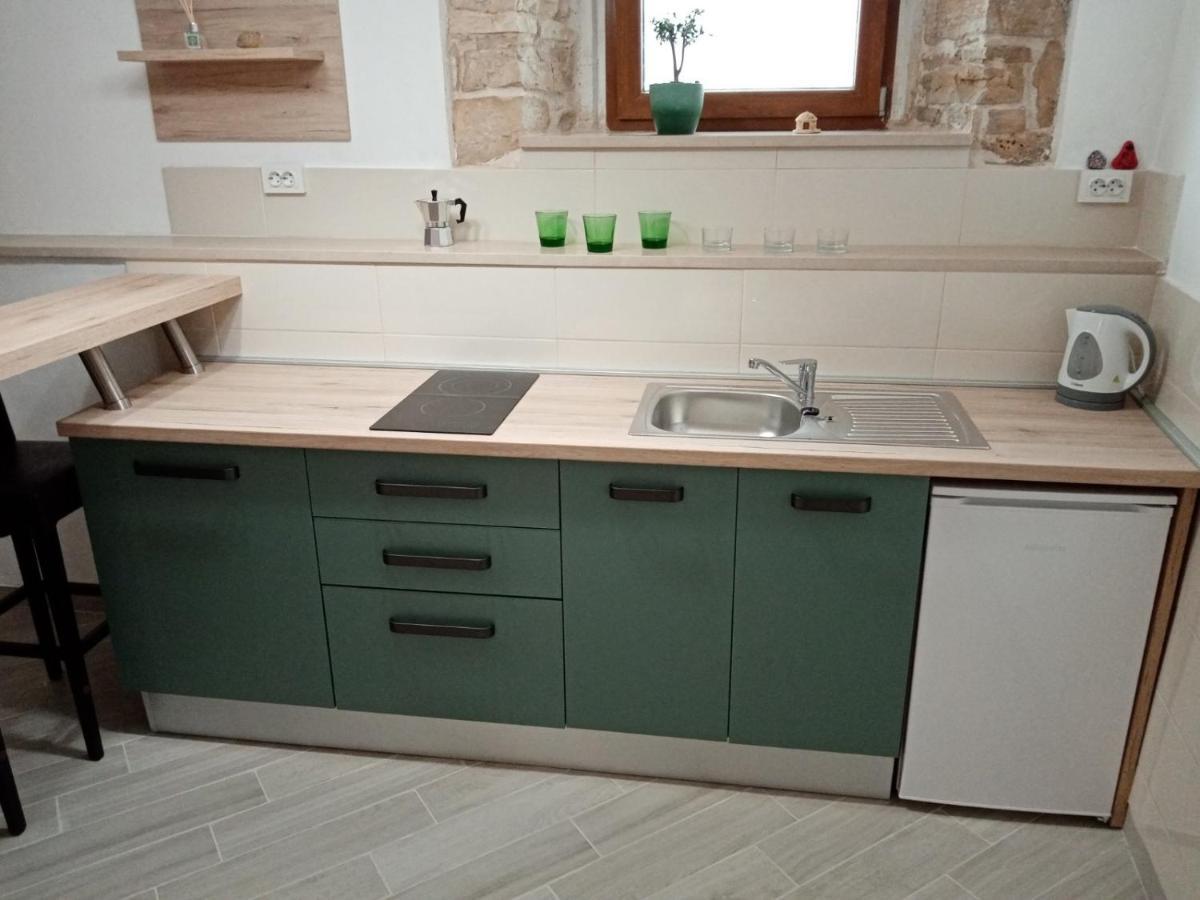 Apartment Elena Бале Экстерьер фото