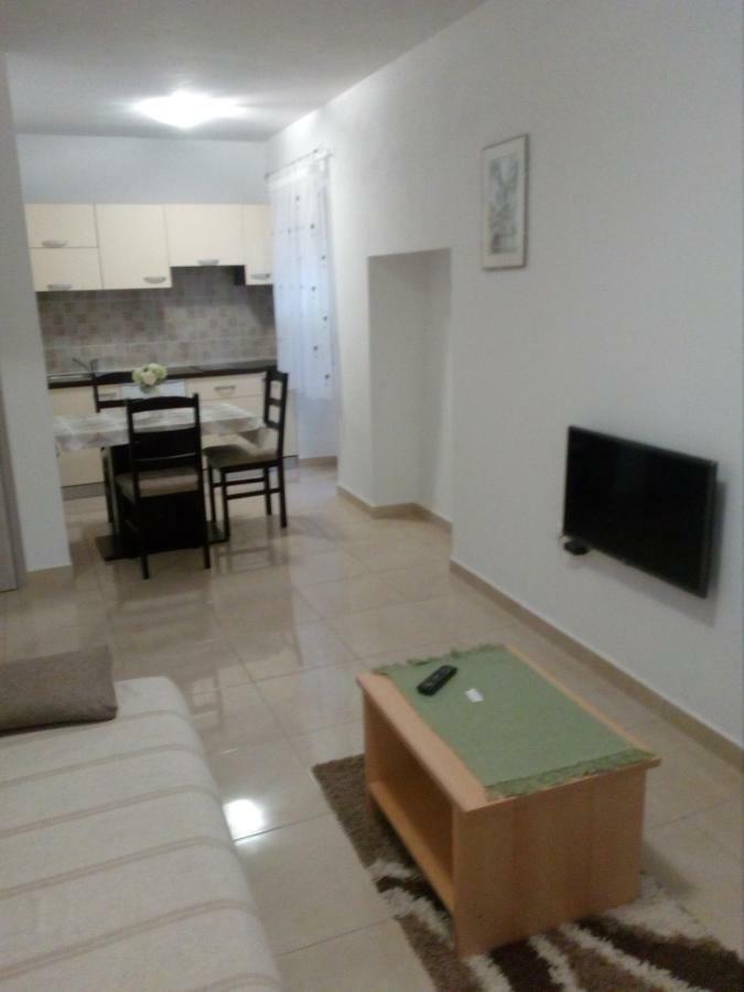 Apartment Elena Бале Экстерьер фото