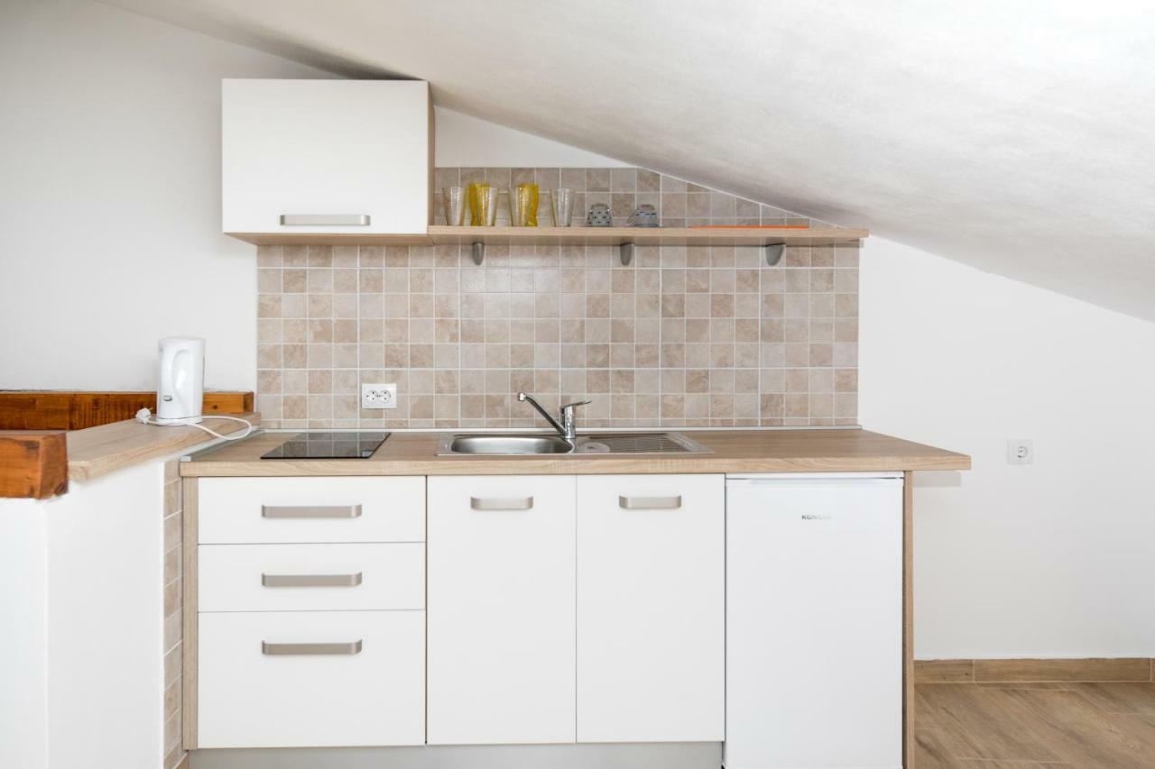 Apartment Elena Бале Экстерьер фото