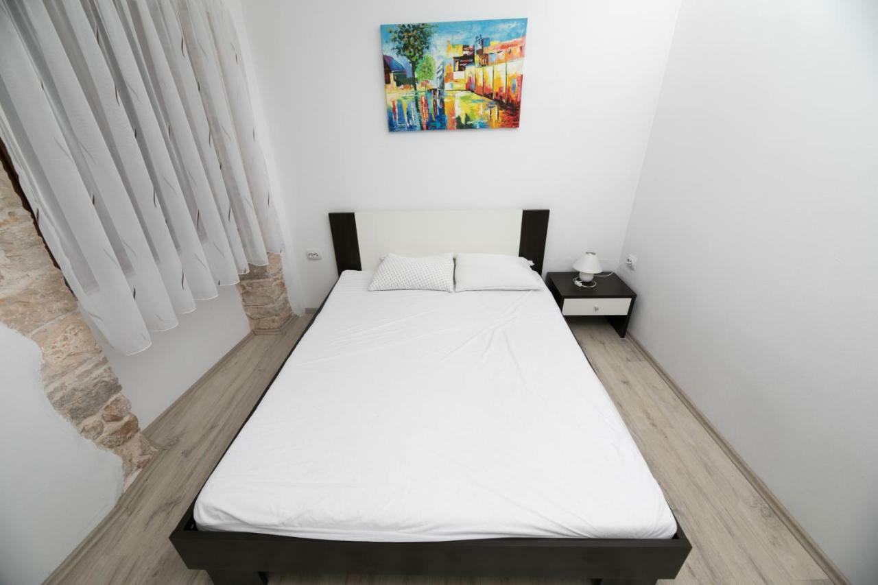 Apartment Elena Бале Экстерьер фото